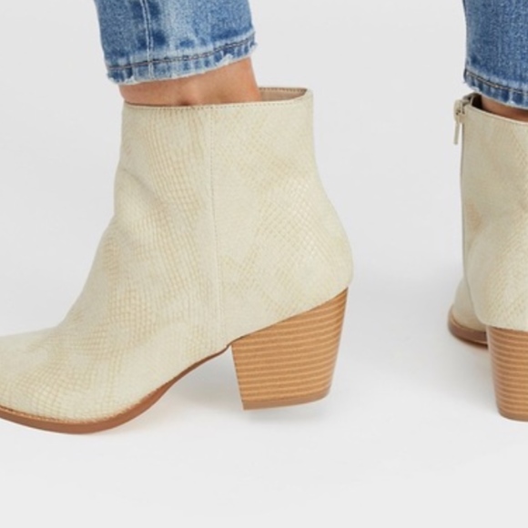 **ISO** Vegan Going West Boot by Matisse - Picture 3 of 4